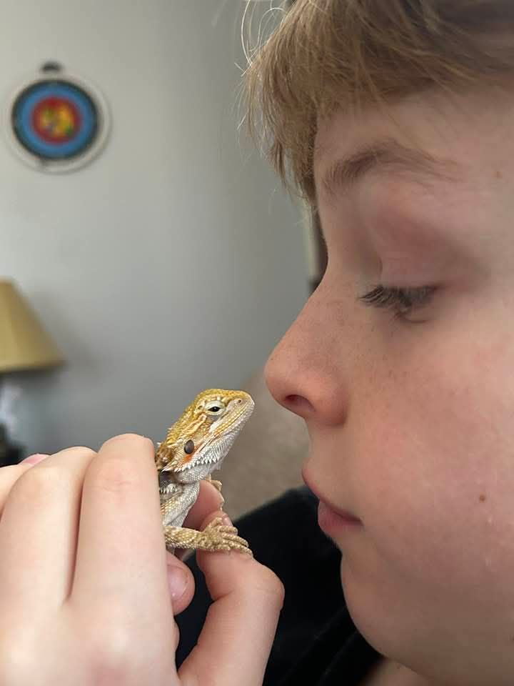 fb_img_17351820449485507329507780941059